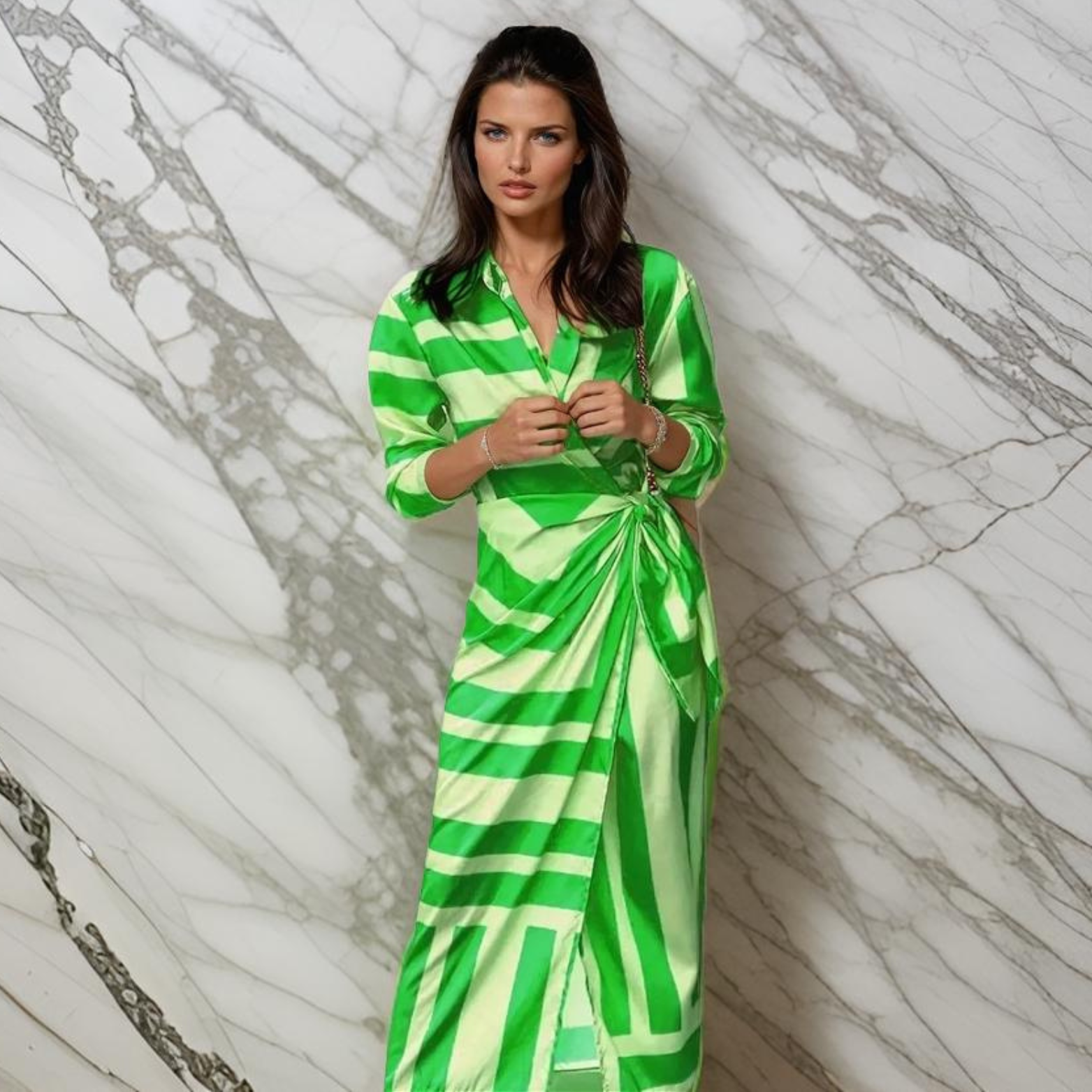 Robe portefeuille femme Miral – Coupe élégante, silhouette flatteuse & design estival