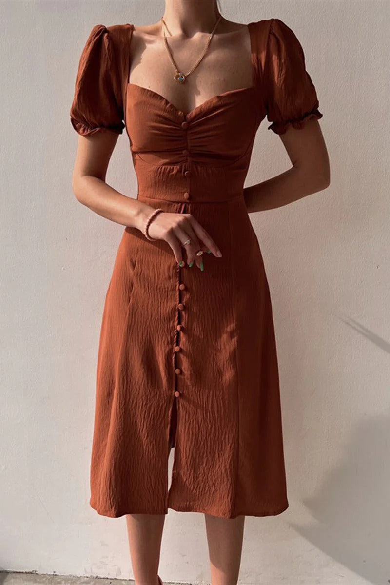 Abito midi da donna Meryl - Abito svasato con scollo a V, fibbia decorativa e maniche corte