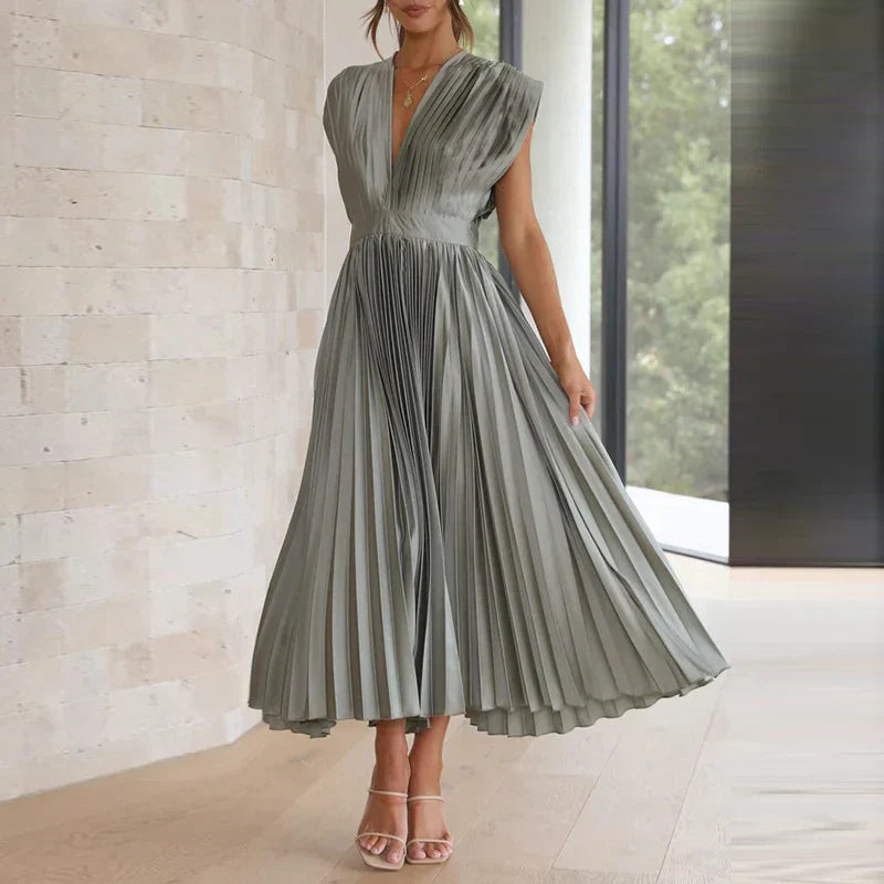 Abito da donna Daliah - Elegante abito plissettato con scollatura profonda e stile versatile