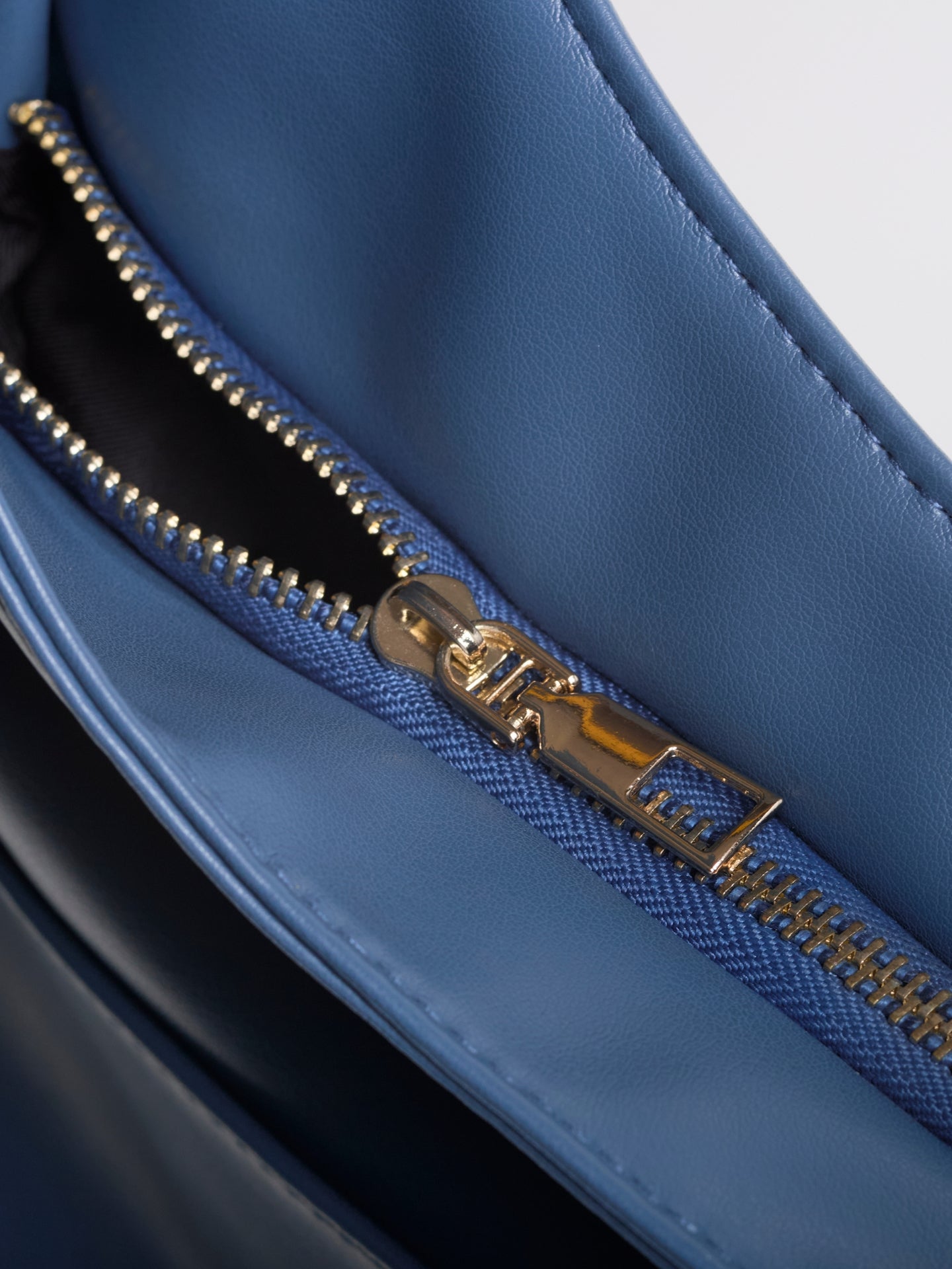 Luciana Sac Femme Épaule Vegan – Hobo Minimaliste Élégant & Spacieux 13"