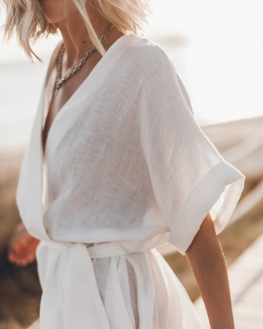 Abito kimono da donna Anny - Abito estivo leggero in lino con maniche larghe e stampa selvaggia