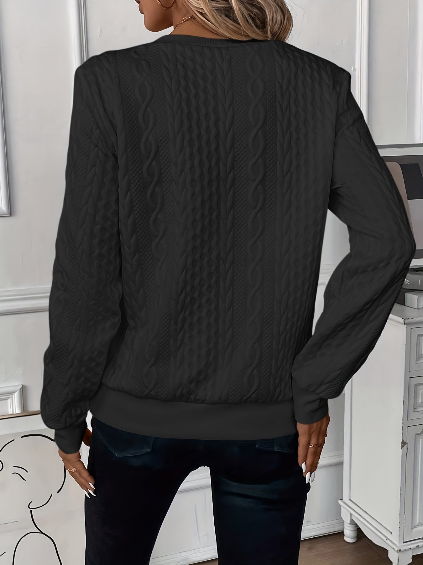 Maglione morbido in maglia da donna Amora: comfort quotidiano ed eleganza casual