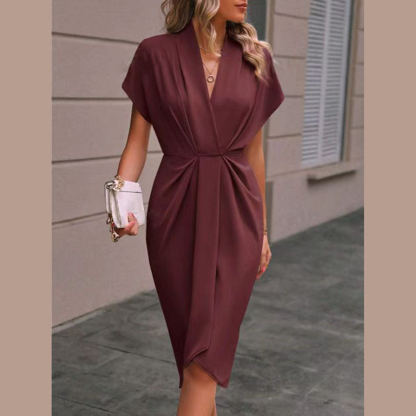 Louise Robe Femme – Robe Tendance à Manches Chauve-Souris avec Décolleté en V & Plis Élégants