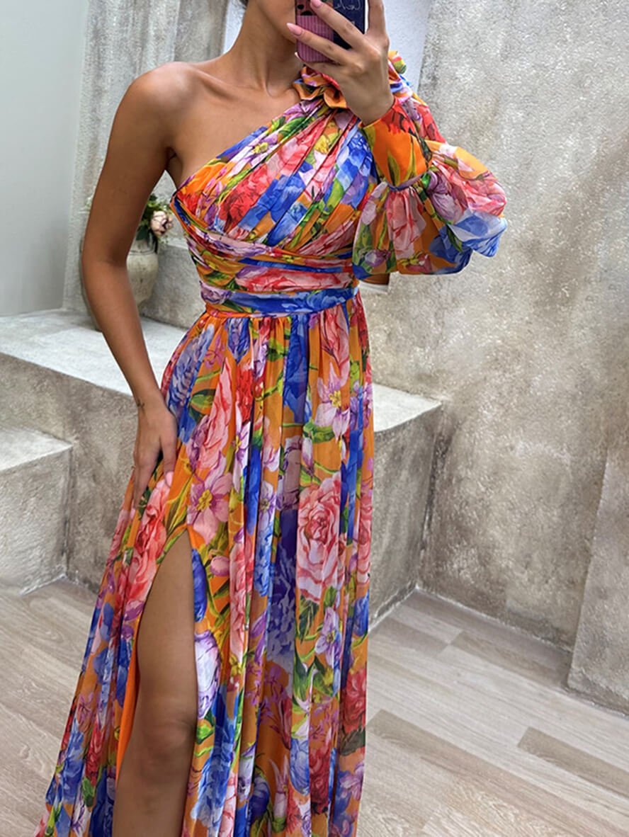 Abito da sera da donna Saniah - Elegante abito lungo floreale con spalle scoperte e spacco