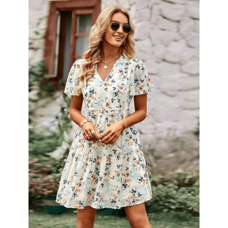 Catriona Robe Courte Looksy – Imprimé Floral Éclatant & Manches Volantées Fluides
