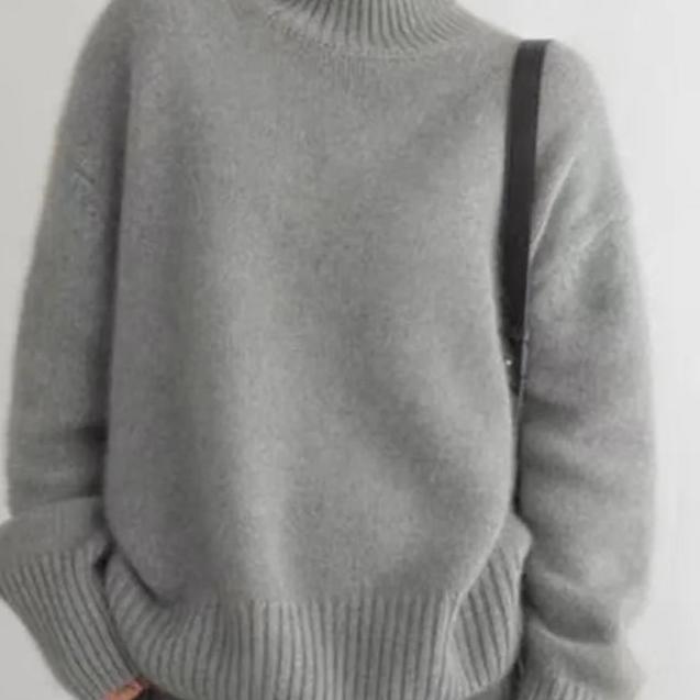 Maglione a collo alto oversize in cashmere da donna Sydney: morbido, caldo ed elegante