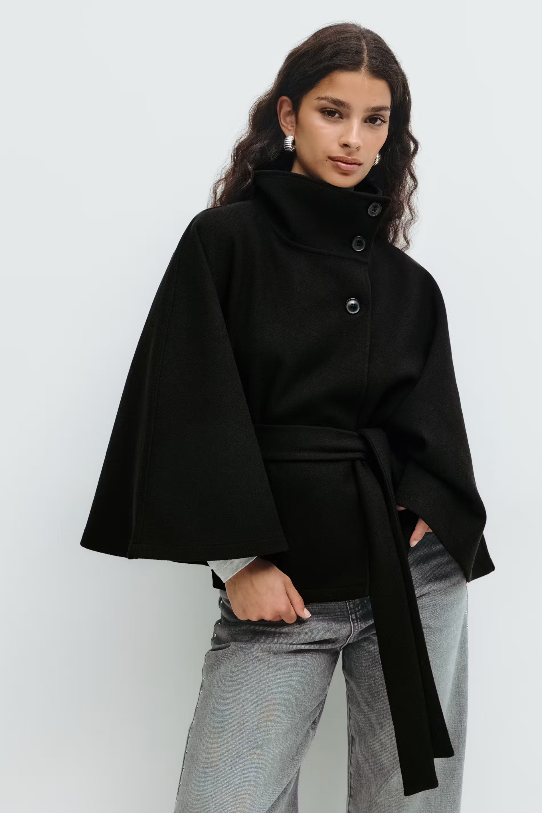 Lilia Milano Veste Femme à Manches Chauve-Souris – Manteau Épais en Polyester Chaud au Design Moderne Élégant