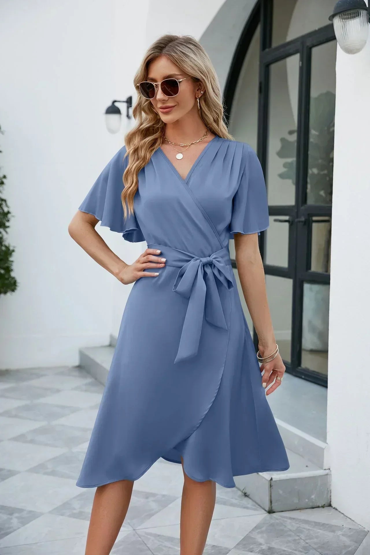 Abito avvolgente da donna Madelyn: elegante, aderente e perfetto per uno stile femminile chic