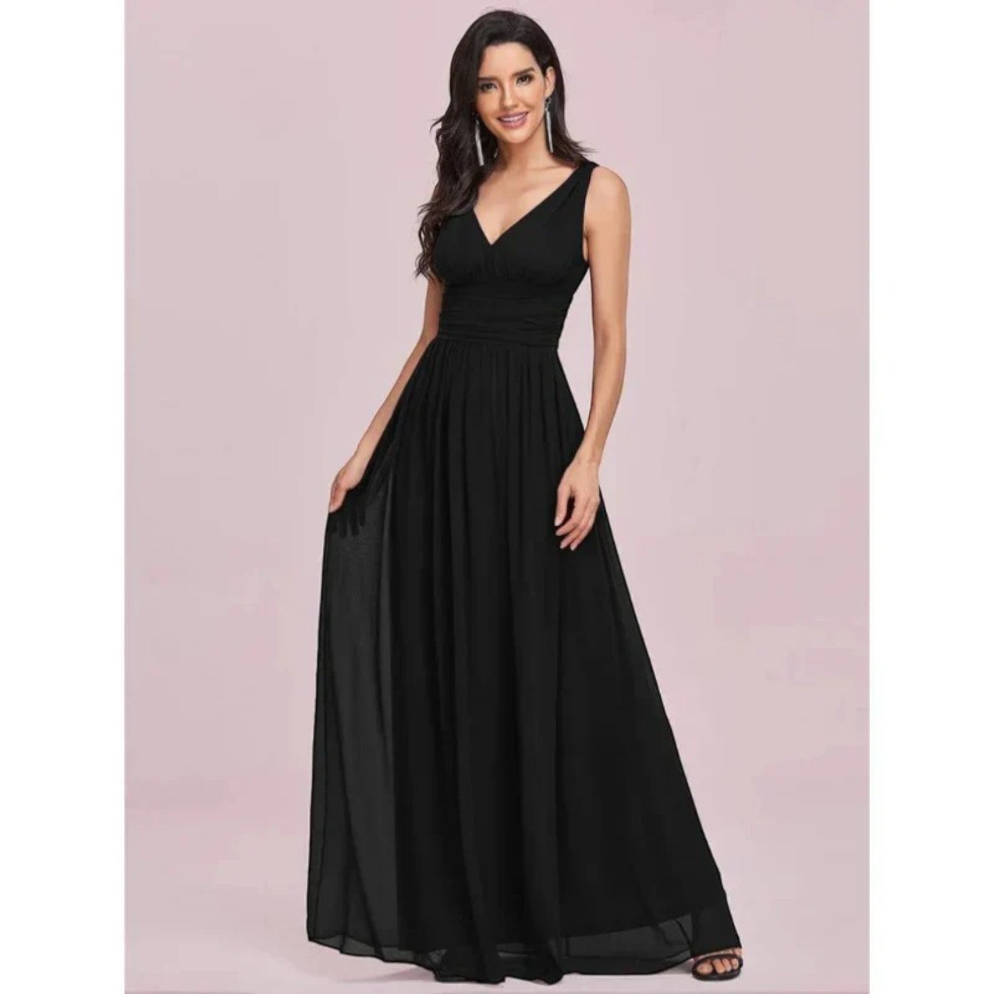 Abito elegante Gilda con scollo a V – Raffinatezza e femminilità in ogni occasione speciale