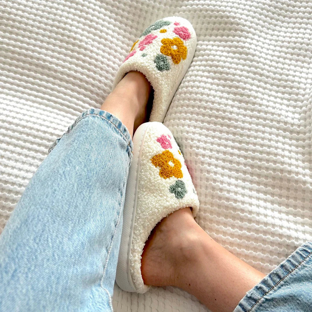 Valentina Chaussons Femme à Motif Floral – Pantoufles Intérieures Douces et Chaudes pour un Confort d’Hiver Cocooning