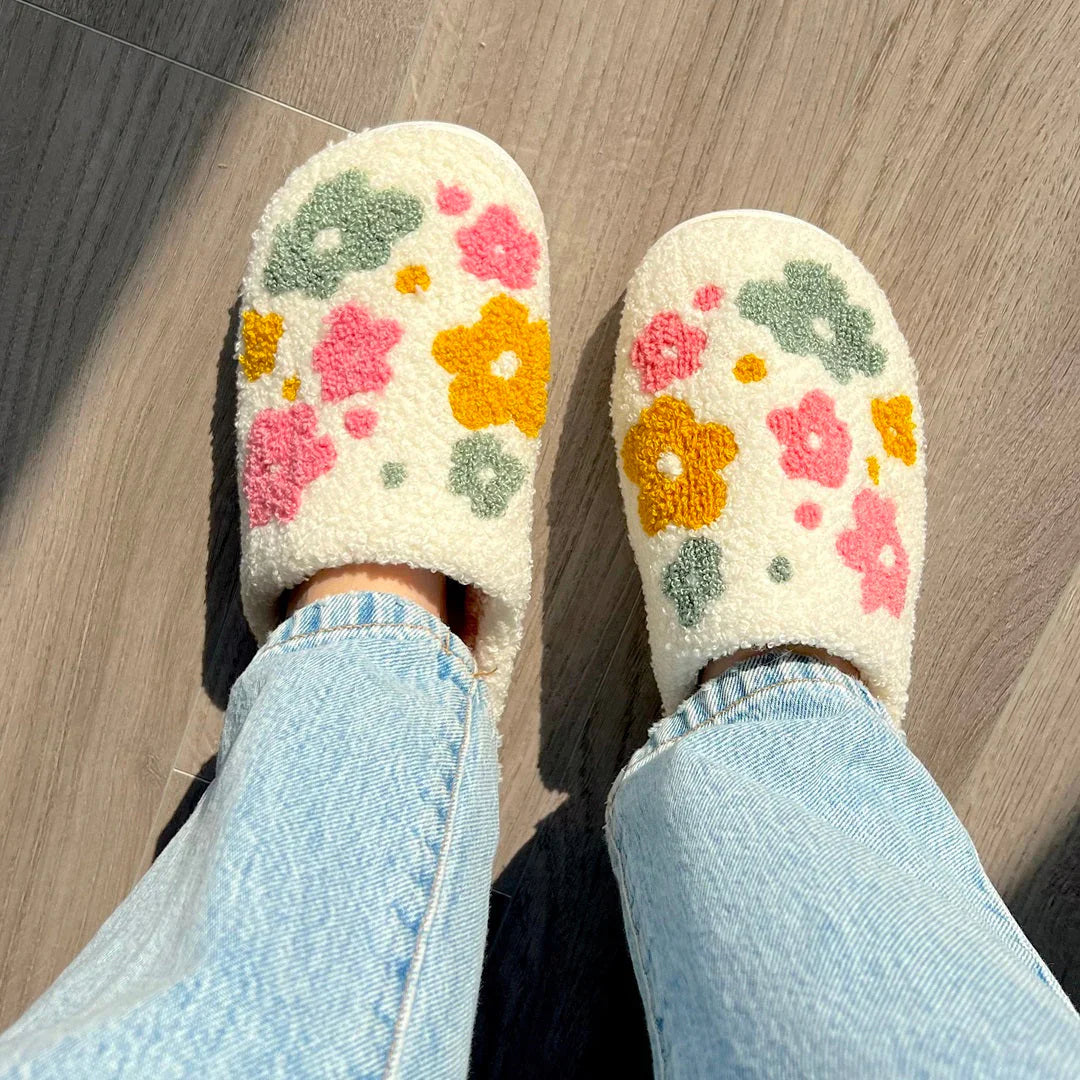 Valentina Chaussons Femme à Motif Floral – Pantoufles Intérieures Douces et Chaudes pour un Confort d’Hiver Cocooning