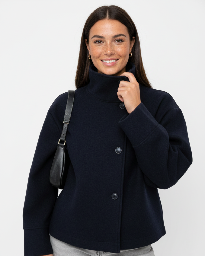 Yara Veste Courte Femme – Manteau Élégant avec Col Montant & Coupe Flatteuse