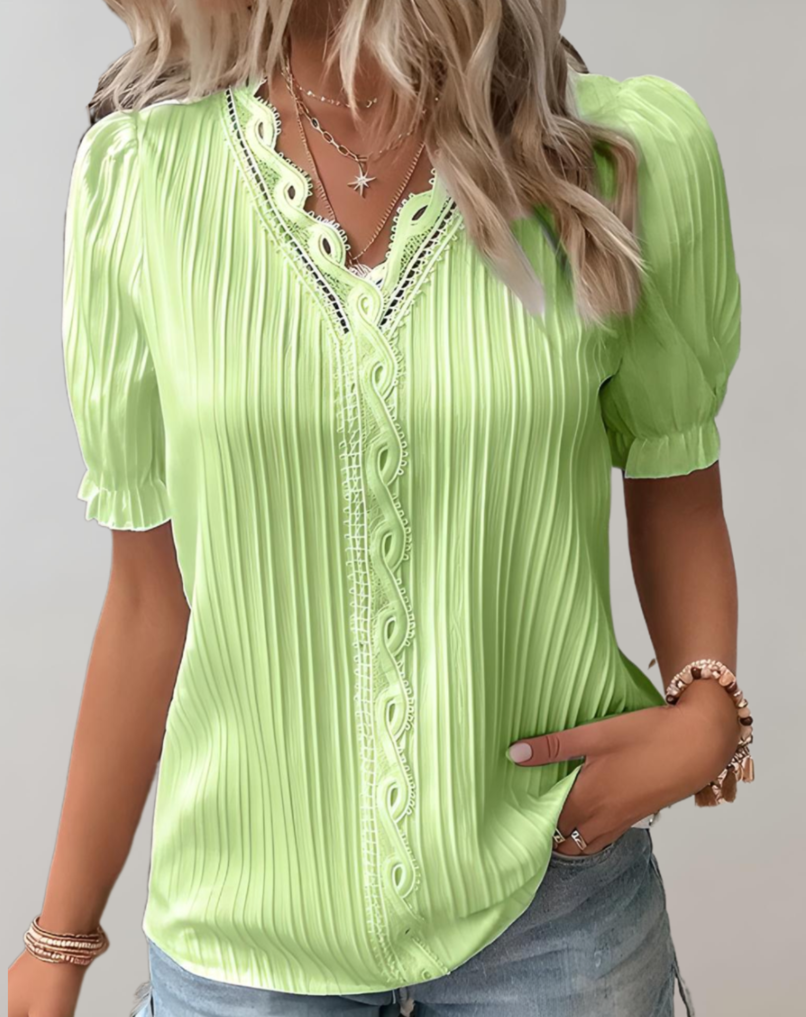 Kehlani Blouse Femme – Blouse Plissée Chic avec Détails Subtils & Style Décontracté Élégant