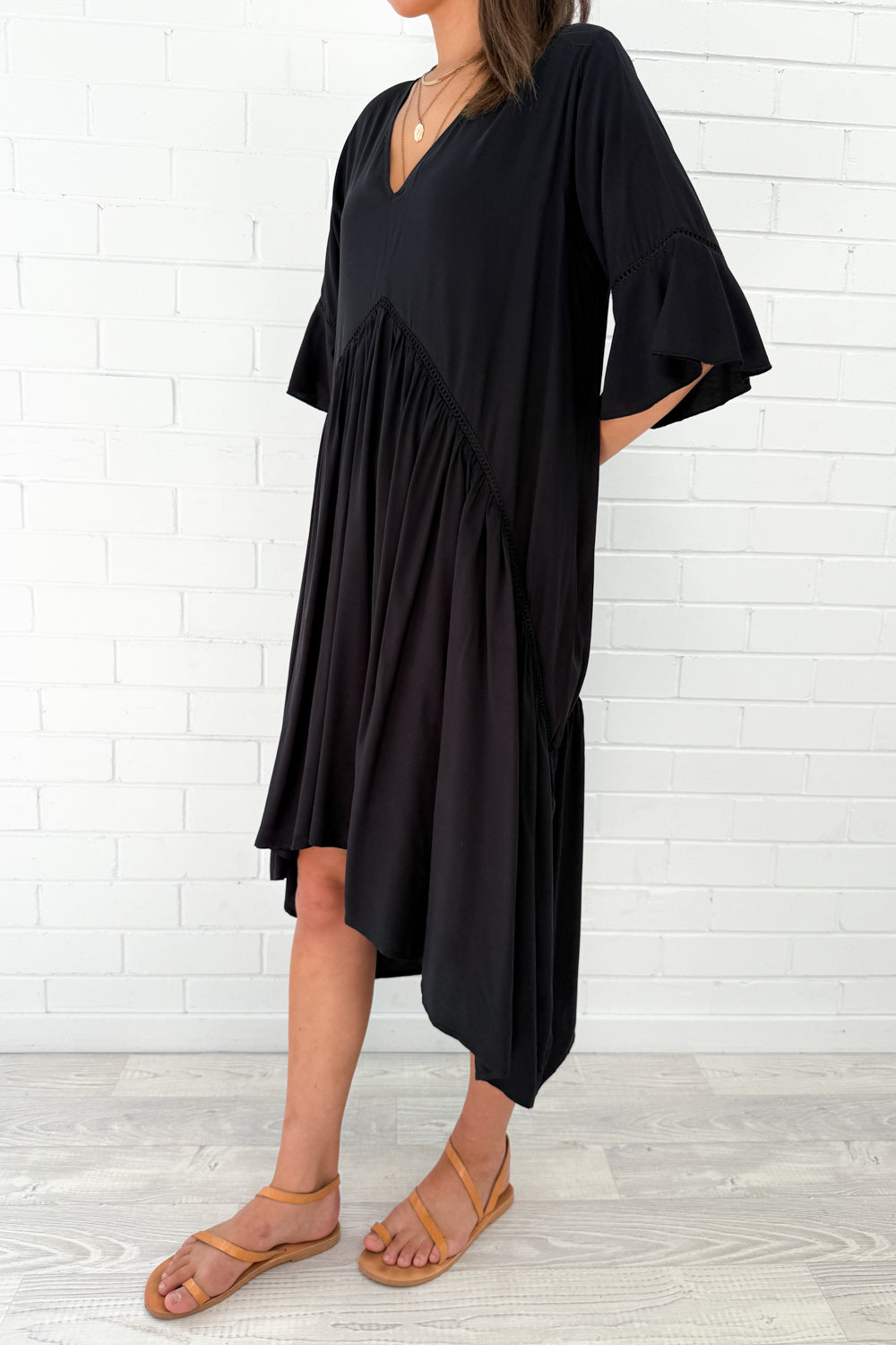 Laguna Robe Oversize Femme – Robe d'Été Aérée avec Coupe Ample & Design Minimaliste