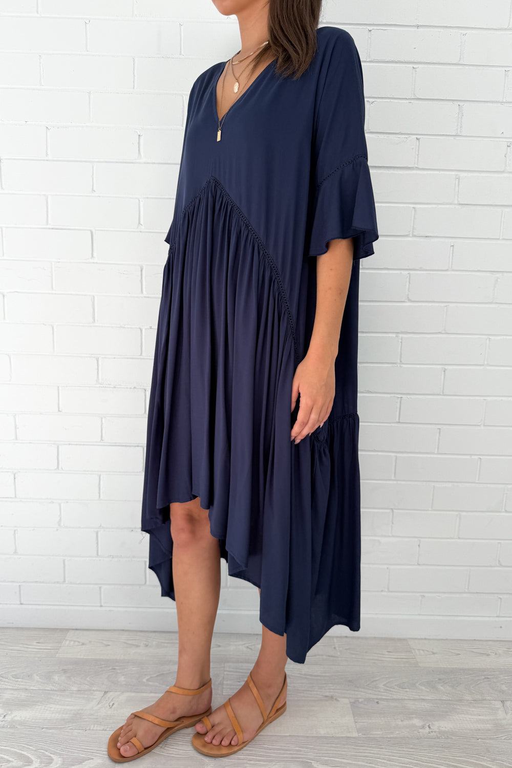 Laguna Robe Oversize Femme – Robe d'Été Aérée avec Coupe Ample & Design Minimaliste