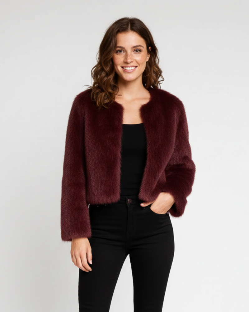 Millie női rövid télikabát – formás szabás, egyenes vonalvezetés és fényűző elegancia