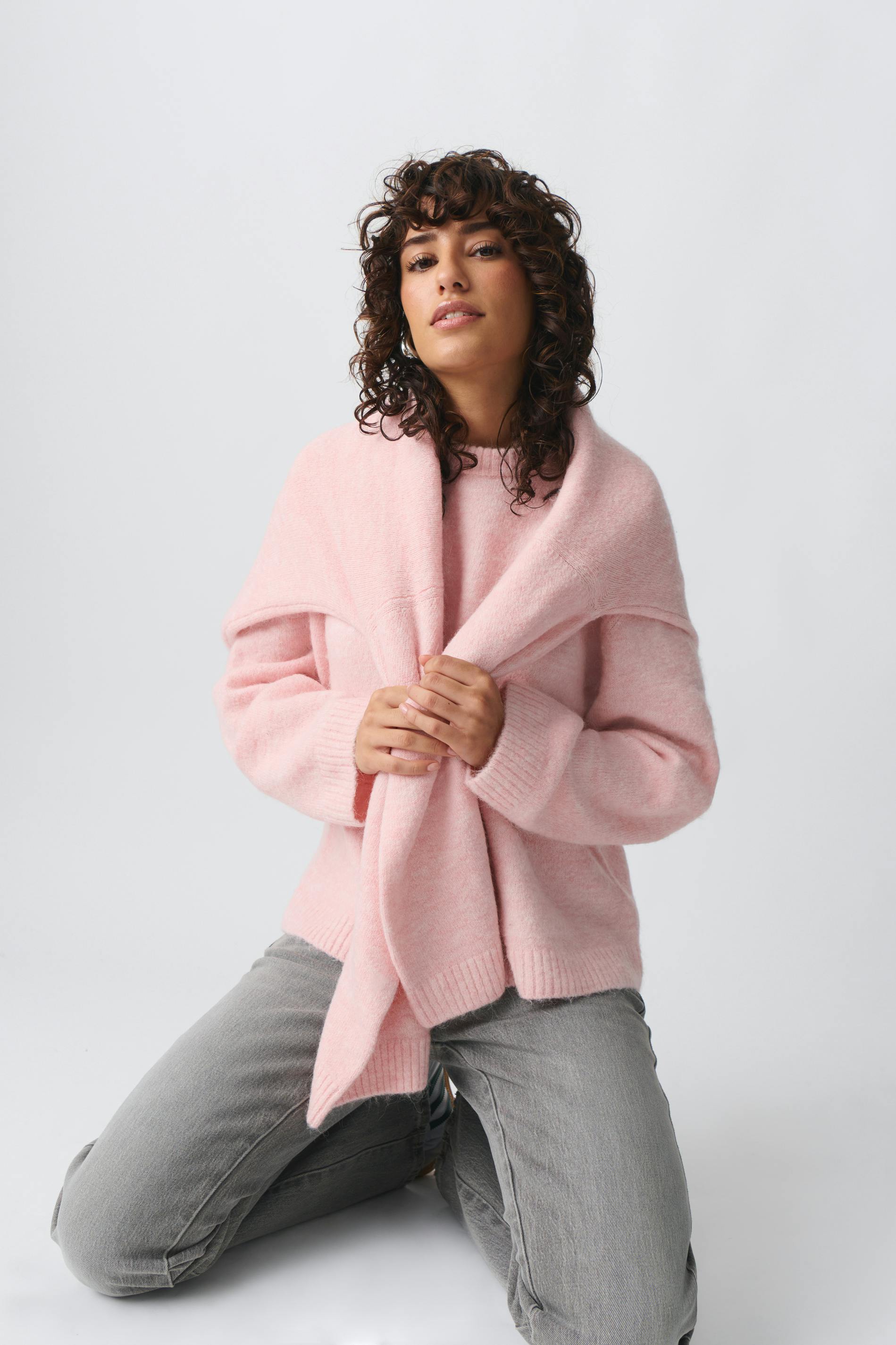 Amelie Pull Oversize Femme – Tricot Doux avec Col Rond et Manches Ballon Élégantes