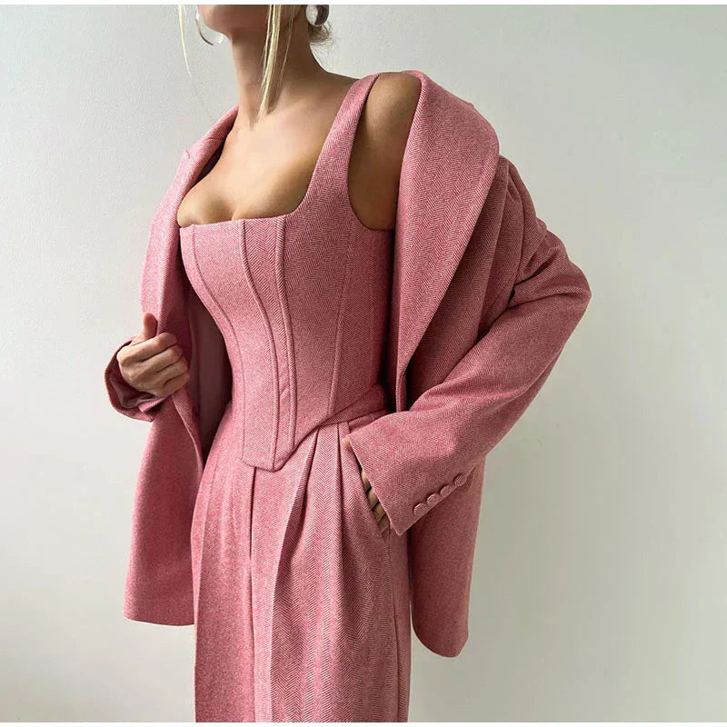 Sophie – Ensemble Femme Trois Pièces : Blazer Élégant, Corset Structuré & Pantalon Taille Haute pour un Look Business Chic