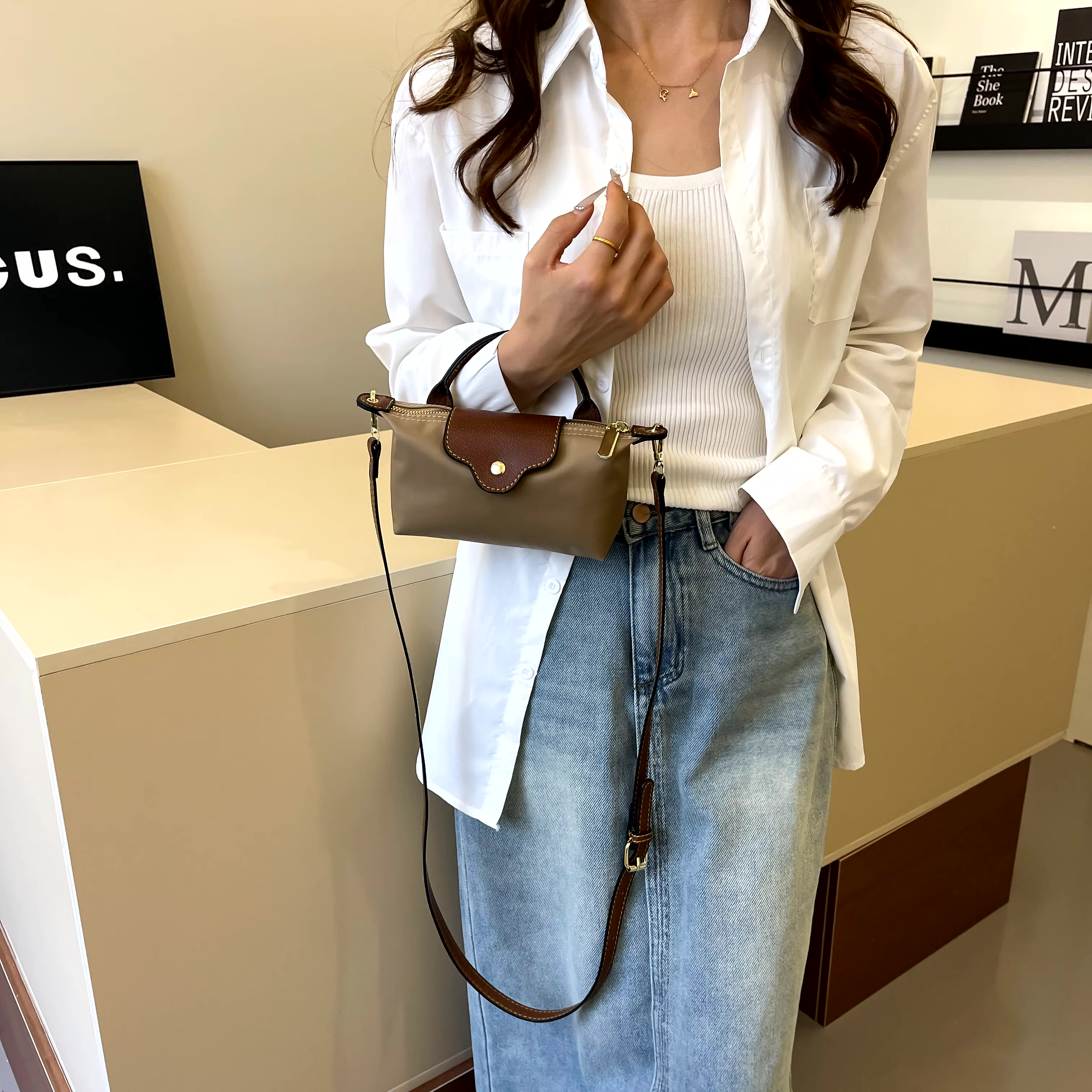 Borsa da donna Camille Mini - Borsa a tracolla compatta con chiusura dorata e dettagli eleganti