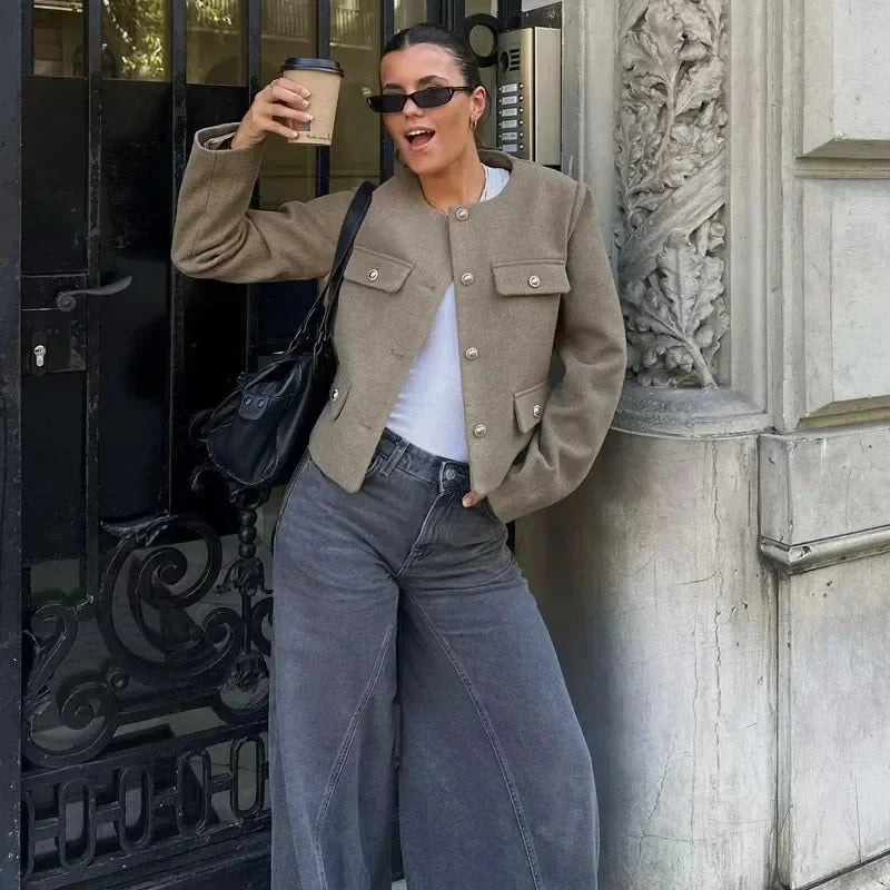 Cappotto da donna Maisy - Elegante cappotto classico con eleganti bottoni decorativi