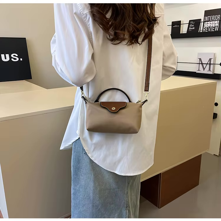 Borsa da donna Camille Mini - Borsa a tracolla compatta con chiusura dorata e dettagli eleganti