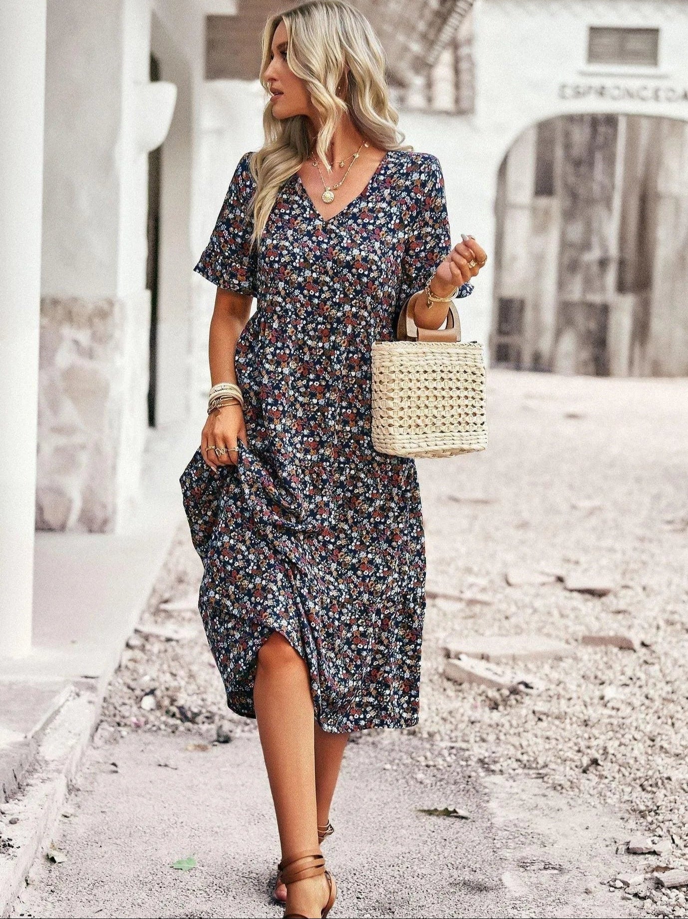 Abito estivo da donna Juliet - Abito leggero a maniche corte in tessuto traspirante disponibile in più colori