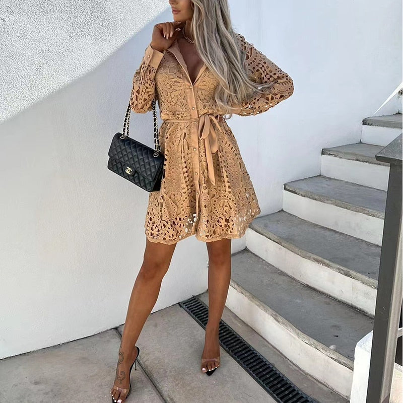 Abito in pizzo da donna Dionne - Elegante abito a maniche lunghe con scollo a V