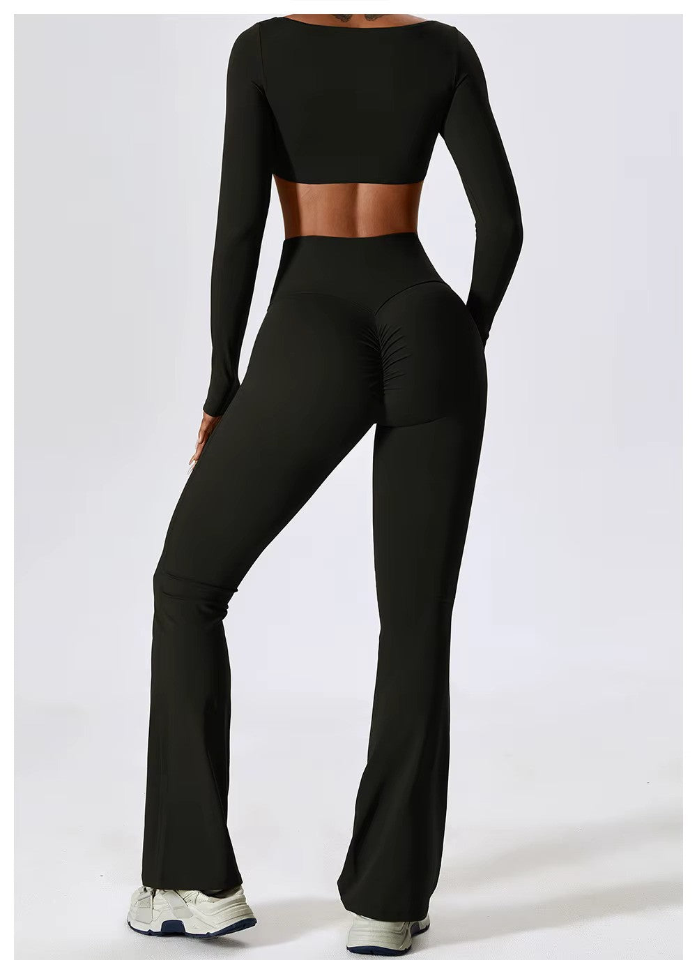 Leila Ensemble de Sport Femme – Tenue Respirante de Yoga & Fitness avec Legging Évasé & Haut Ajusté