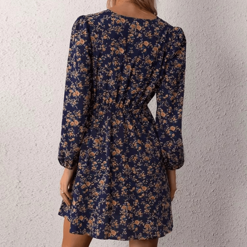 Mini abito da donna Selina – Stampa floreale romantica con scollo a V e vestibilità aderente e fluida