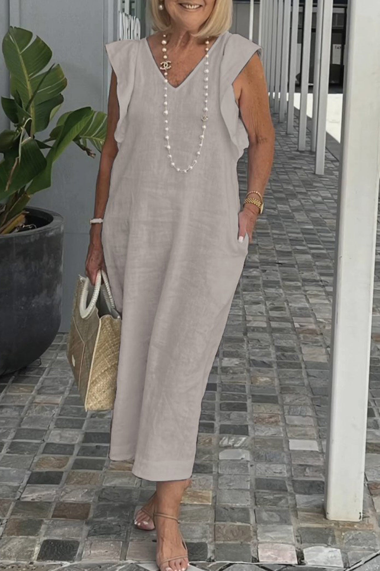 Abito in lino da donna Elise - Abito midi senza maniche con scollo a V e volant