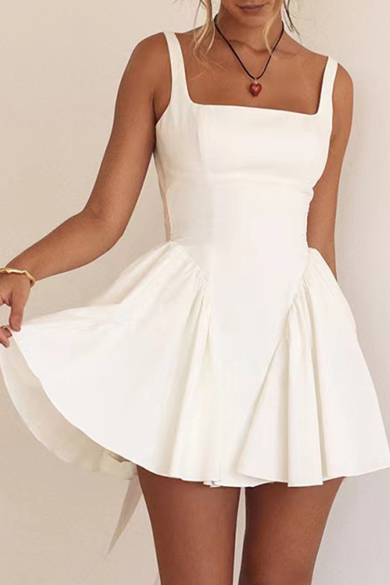 Mini abito da donna Trixie - Abito senza maniche con scollo quadrato e fiocco sul retro
