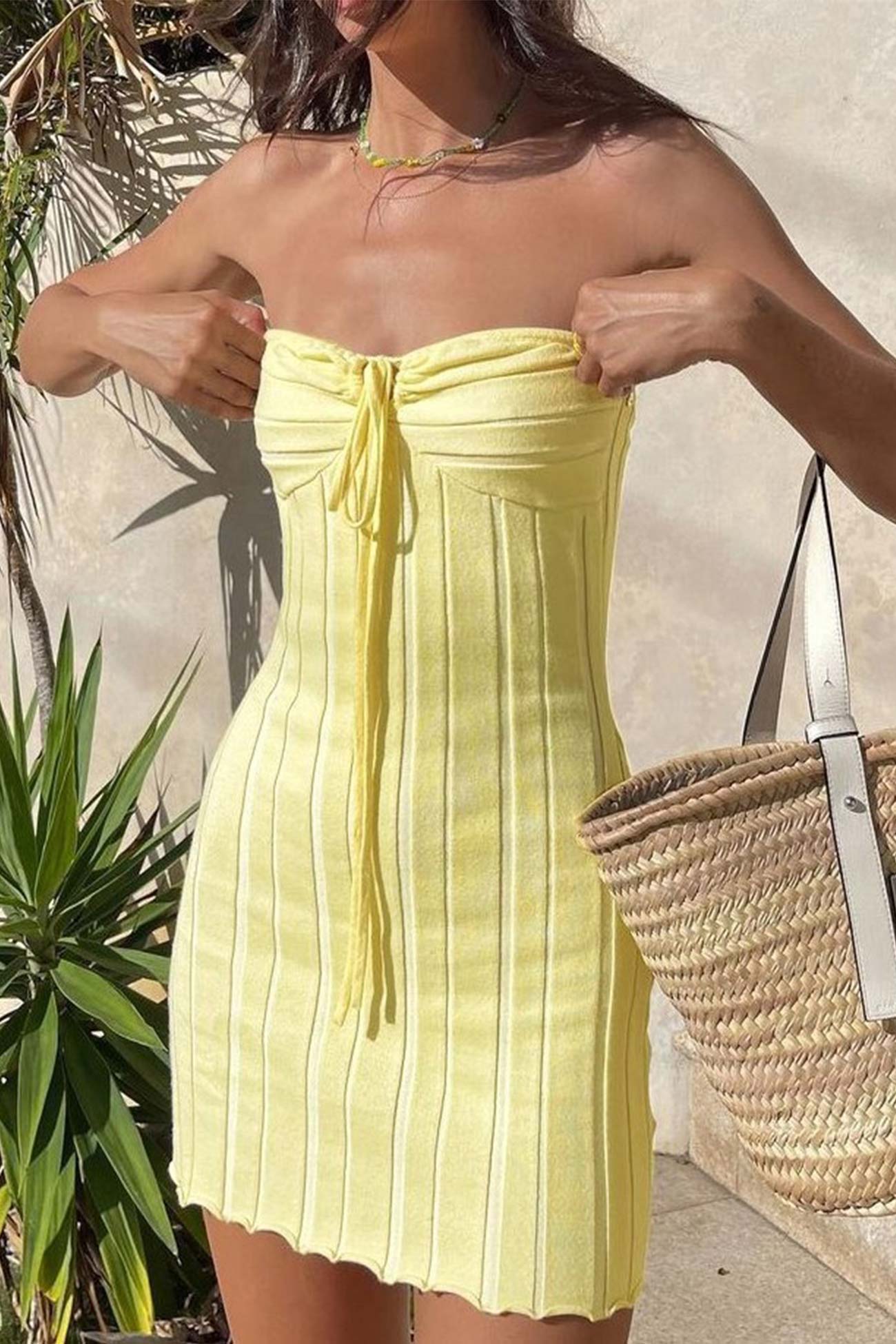 Abito in maglia da donna Sheen - Abito midi estivo senza spalline giallo con chiusura con lacci