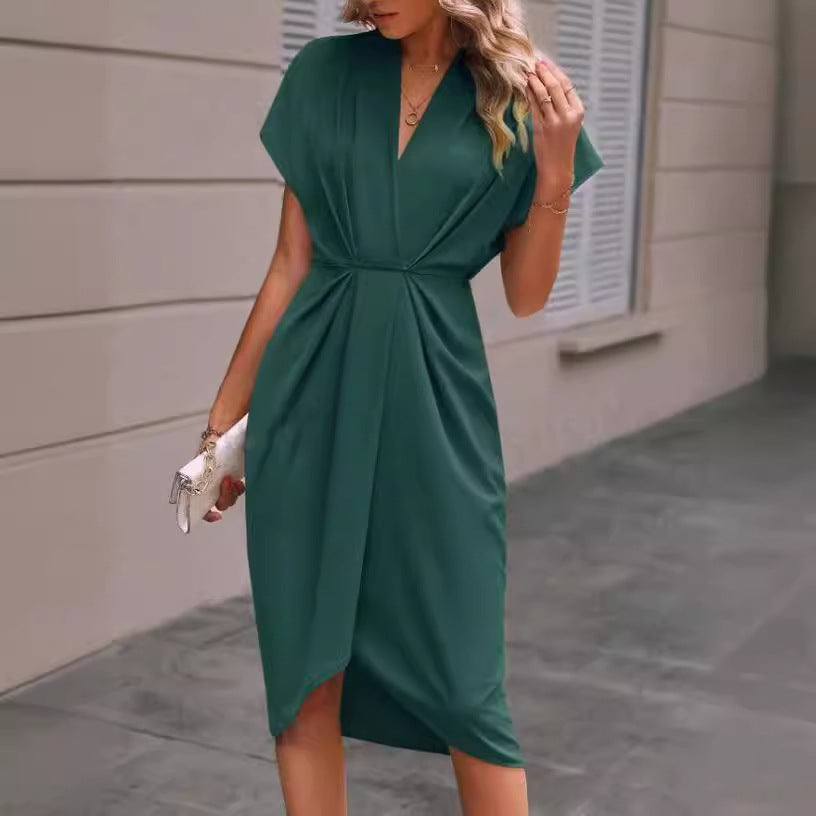 Louise Robe Femme – Robe Tendance à Manches Chauve-Souris avec Décolleté en V & Plis Élégants