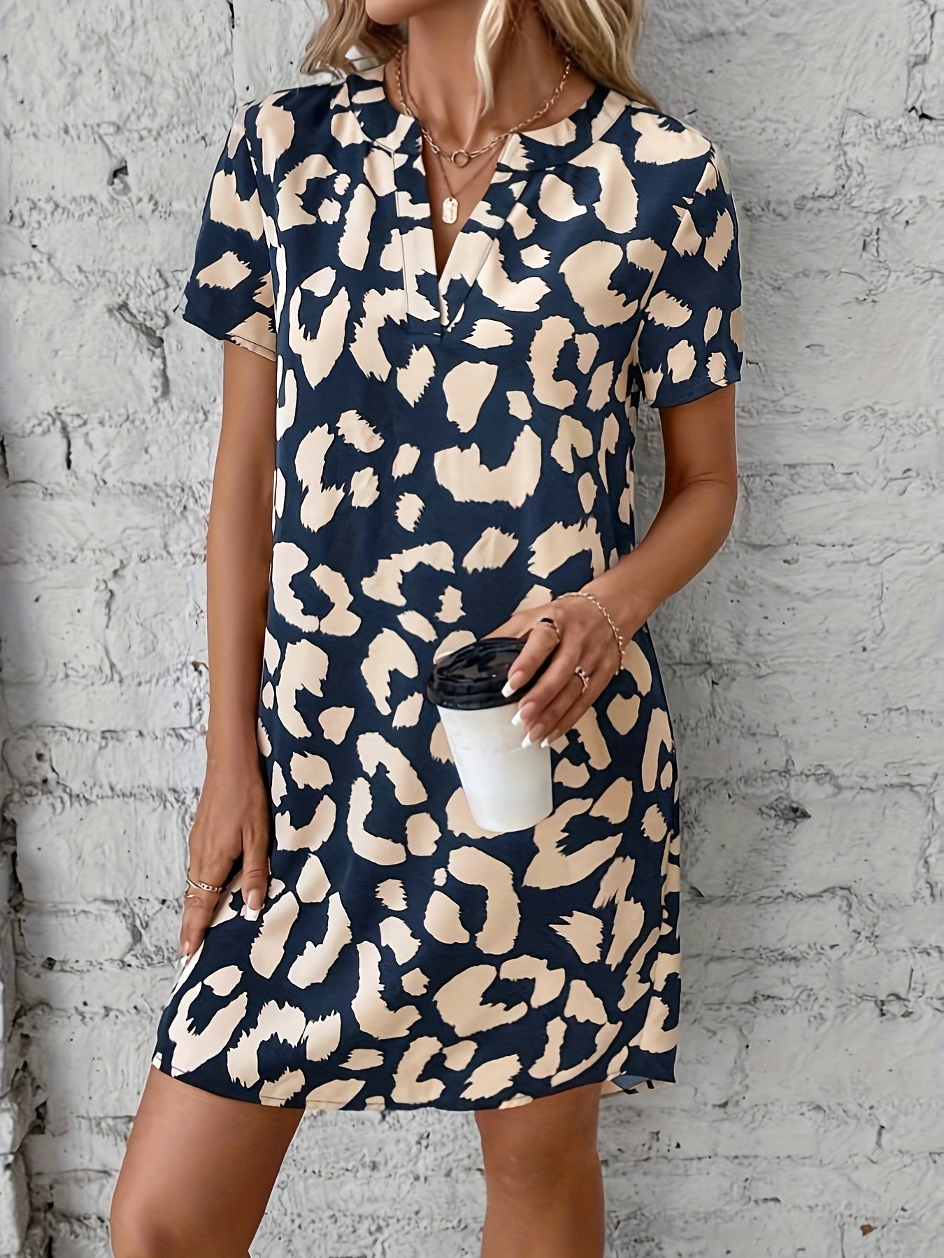 Abito estivo da donna Jayla - Abito midi in poliestere leggero con un look estivo colorato