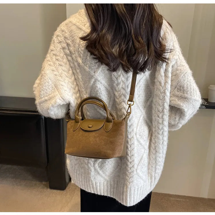 Gemma Sac à Main Femme – Sac Similicuir Compact avec Bandoulière Réglable & Détails Dorés