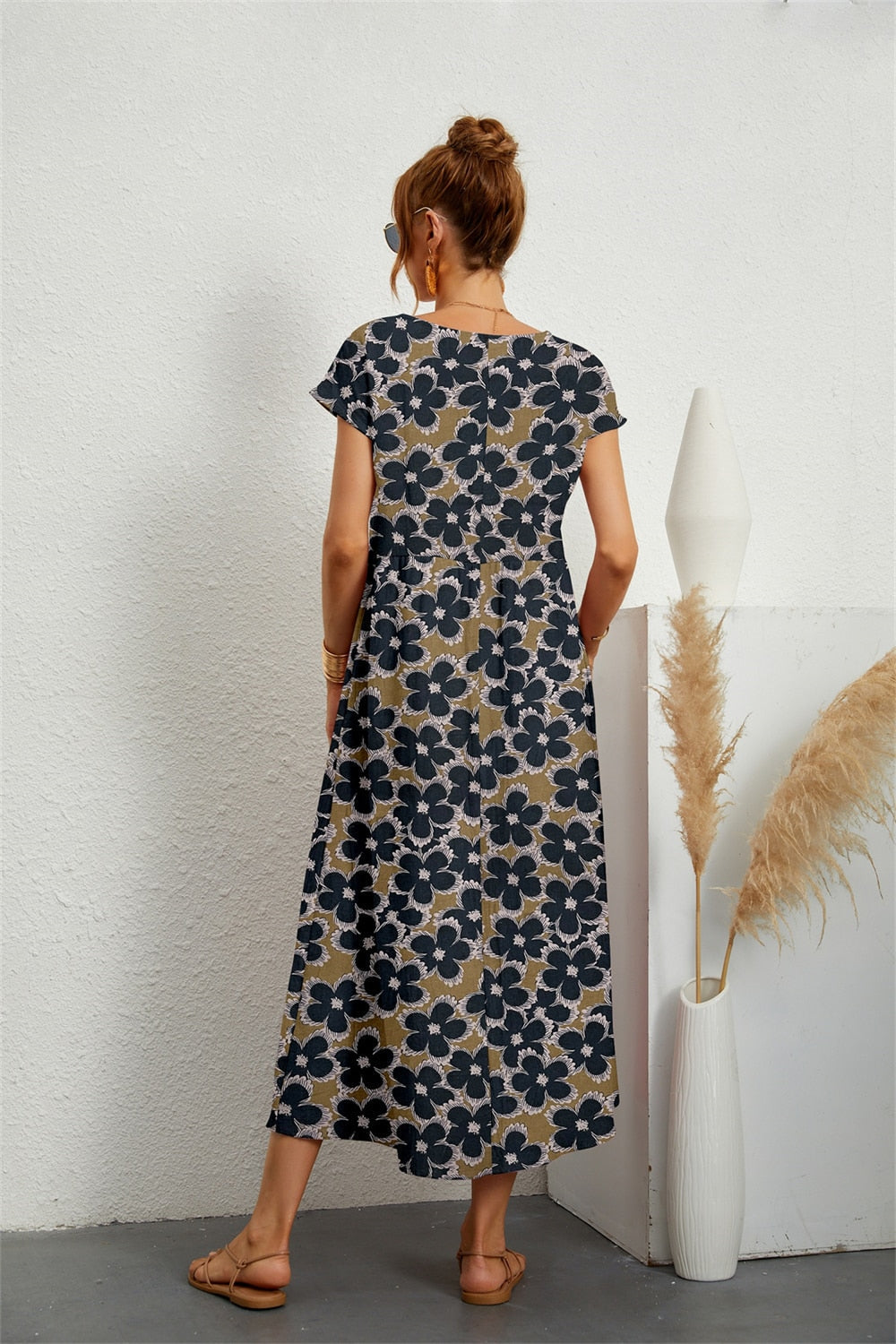 Abito midi da donna Henrielle: elegante stampa floreale, maniche corte e vestibilità comoda
