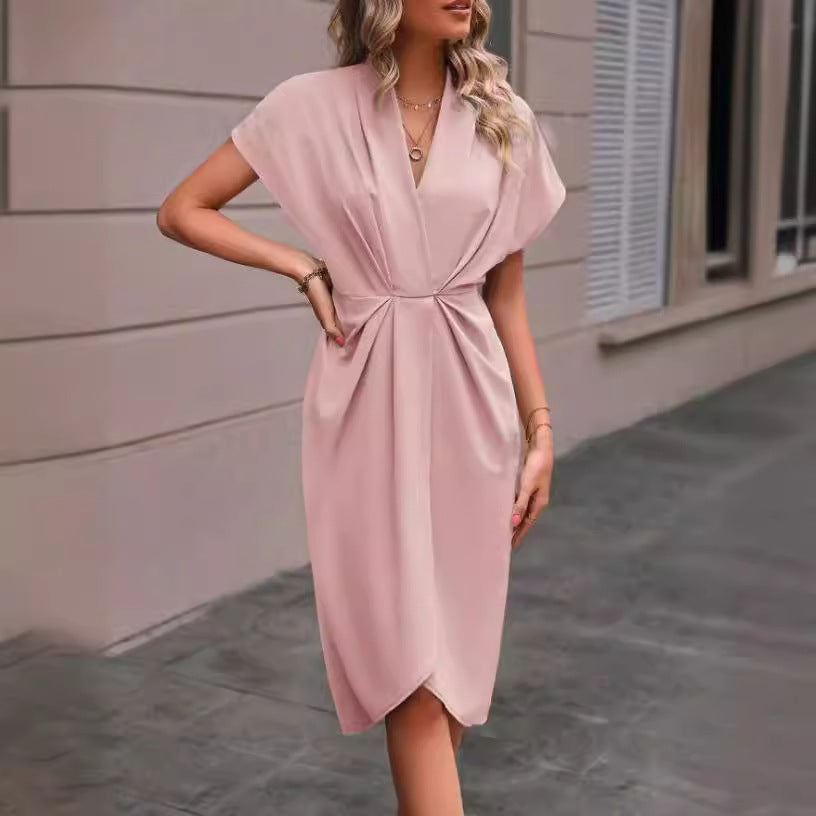 Louise Robe Femme – Robe Tendance à Manches Chauve-Souris avec Décolleté en V & Plis Élégants