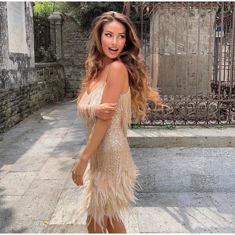 Abito da cocktail da donna Samantha - Abito aderente con paillettes e taglio elegante per le occasioni speciali