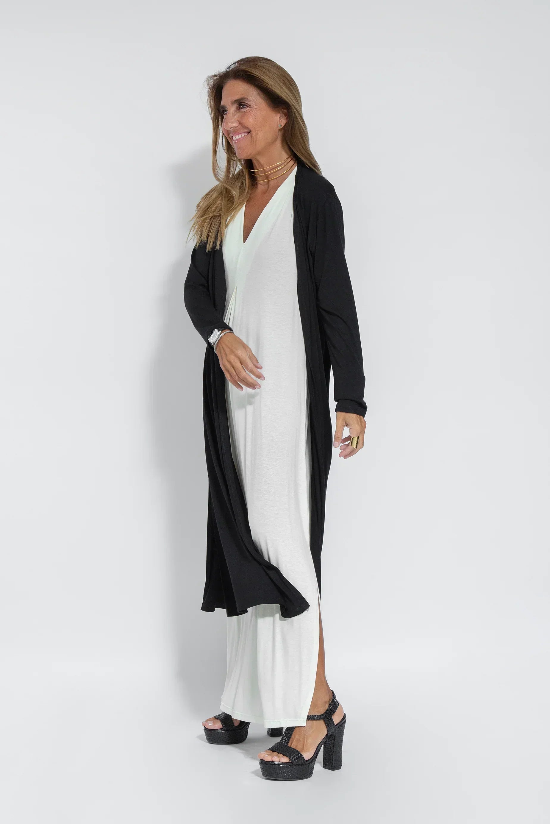 Completo da donna Ayania: elegante abito e gilet in cotone con vestibilità aderente ed effetto tubino
