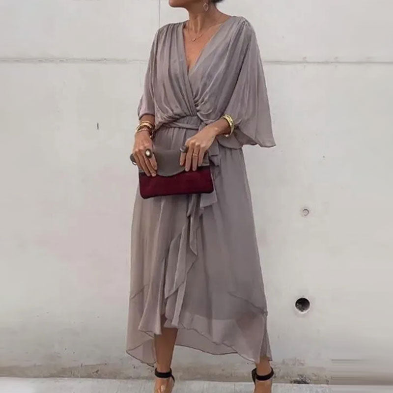Abito avvolgente da donna Aceline: scollo a V profondo e cintura in vita per una vestibilità elegante e valorizzante