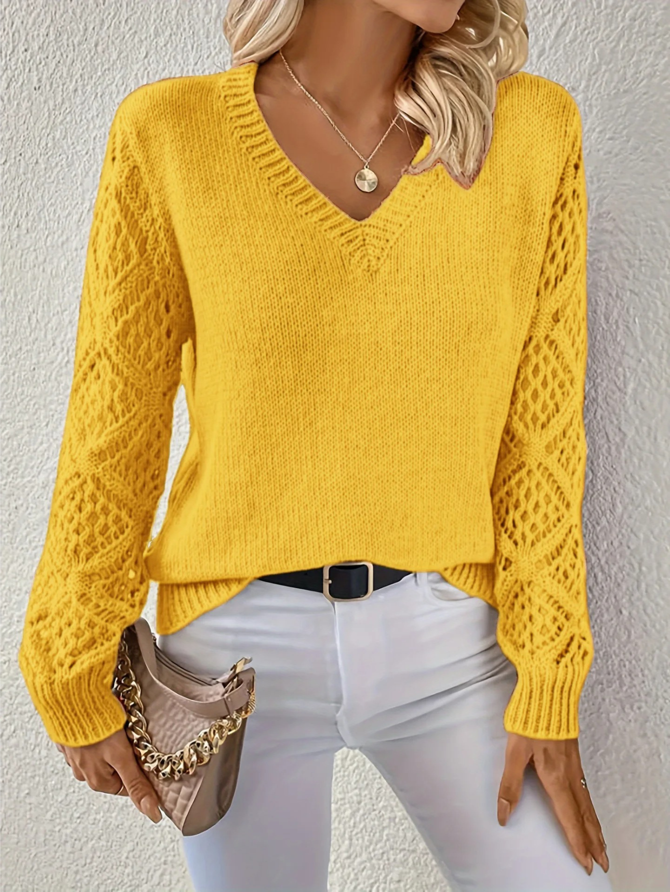 Danny Pull Femme – Léger, Manches Crochetées et Col en V pour un Look Élégant