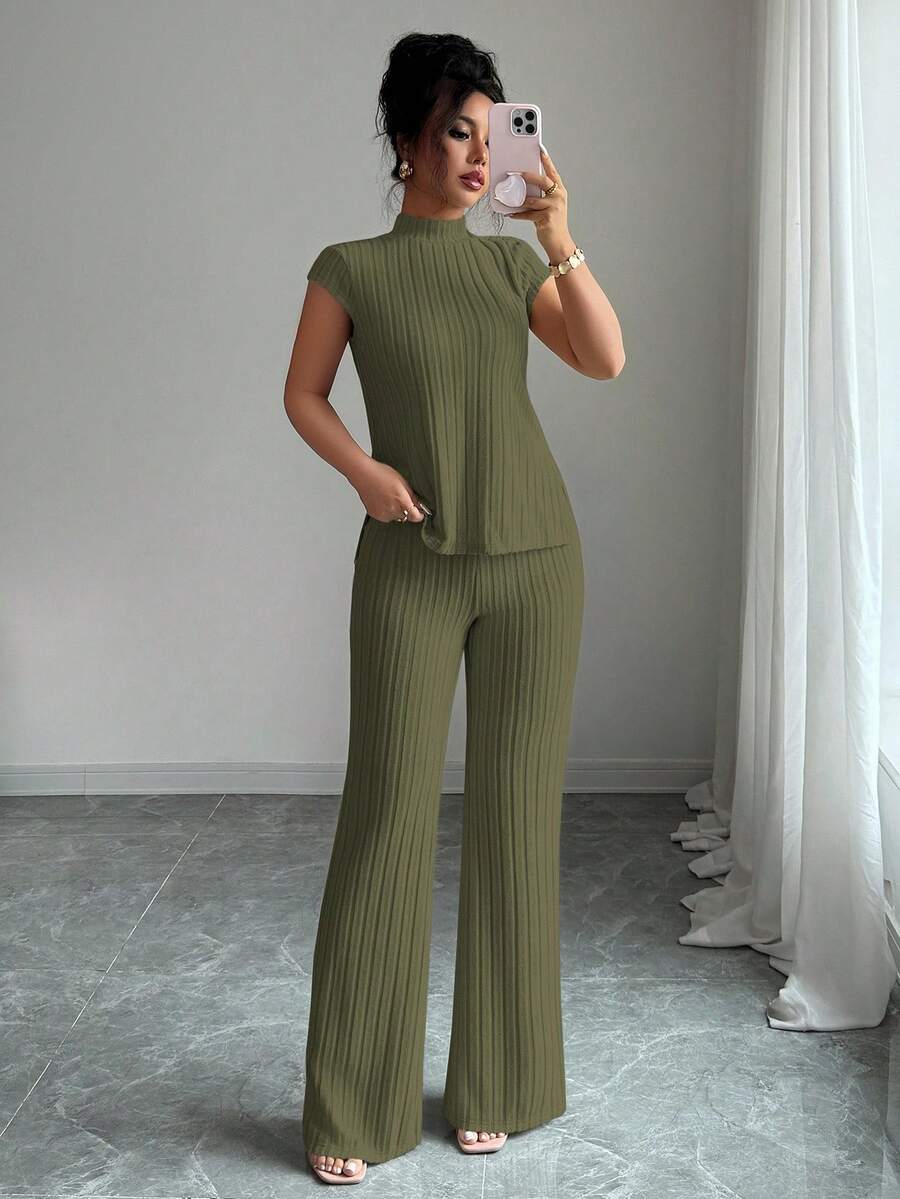 Remi Ensemble Femme – Ensemble Côtelé Deux Pièces Chic avec Haut Ajusté & Pantalon Moderne