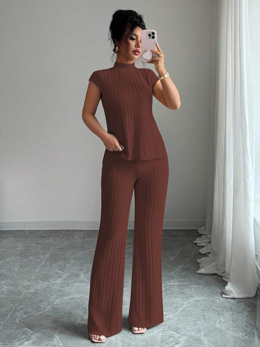 Remi Ensemble Femme – Ensemble Côtelé Deux Pièces Chic avec Haut Ajusté & Pantalon Moderne