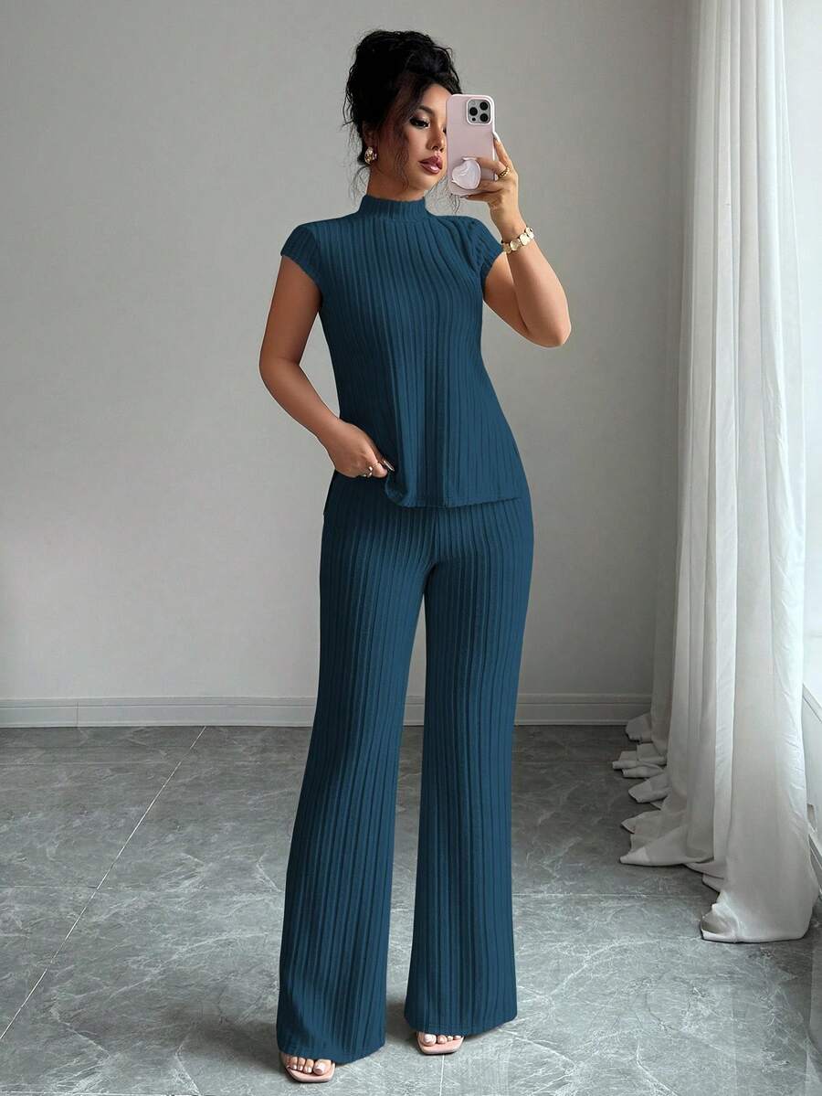 Remi Ensemble Femme – Ensemble Côtelé Deux Pièces Chic avec Haut Ajusté & Pantalon Moderne