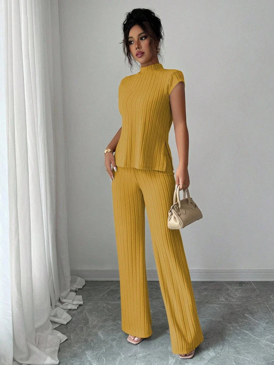 Remi Ensemble Femme – Ensemble Côtelé Deux Pièces Chic avec Haut Ajusté & Pantalon Moderne