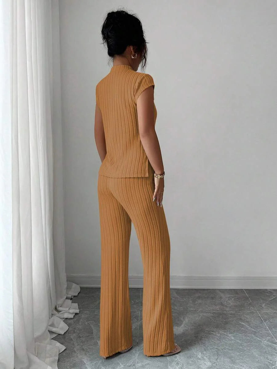 Remi Ensemble Femme – Ensemble Côtelé Deux Pièces Chic avec Haut Ajusté & Pantalon Moderne