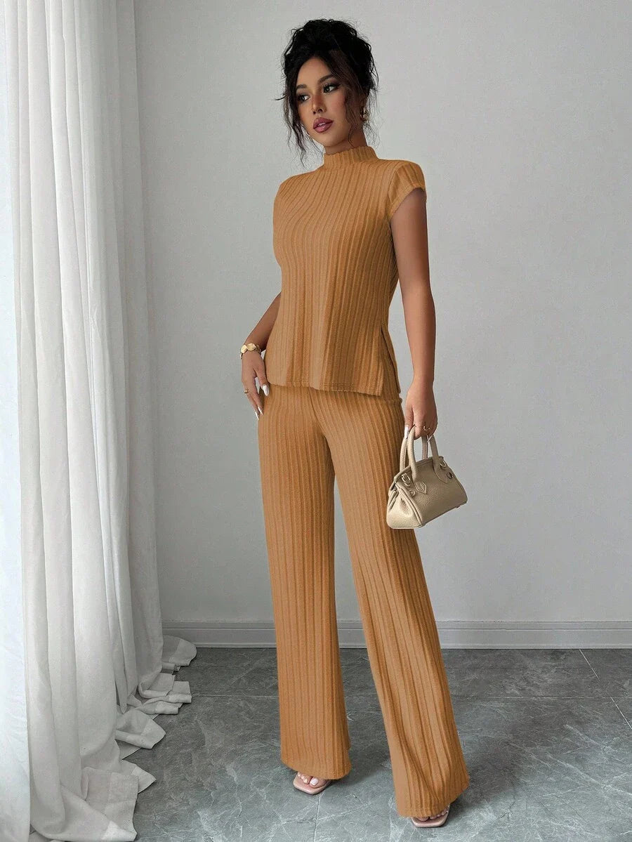 Remi Ensemble Femme – Ensemble Côtelé Deux Pièces Chic avec Haut Ajusté & Pantalon Moderne