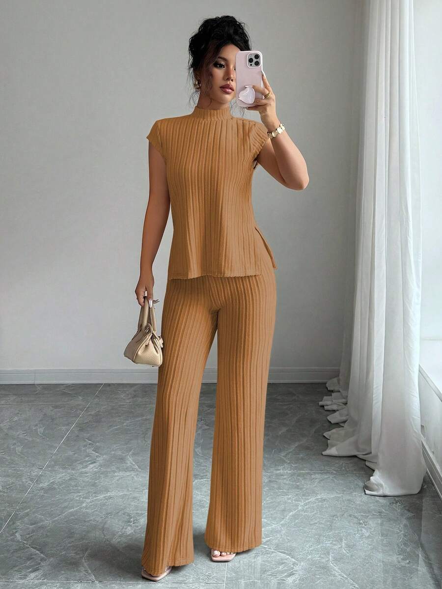 Remi Ensemble Femme – Ensemble Côtelé Deux Pièces Chic avec Haut Ajusté & Pantalon Moderne