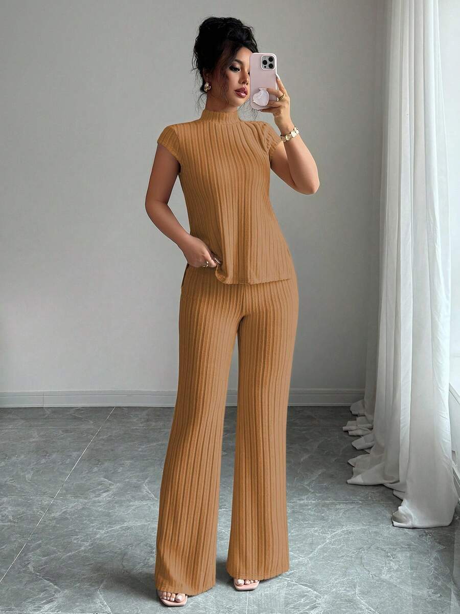 Remi Ensemble Femme – Ensemble Côtelé Deux Pièces Chic avec Haut Ajusté & Pantalon Moderne