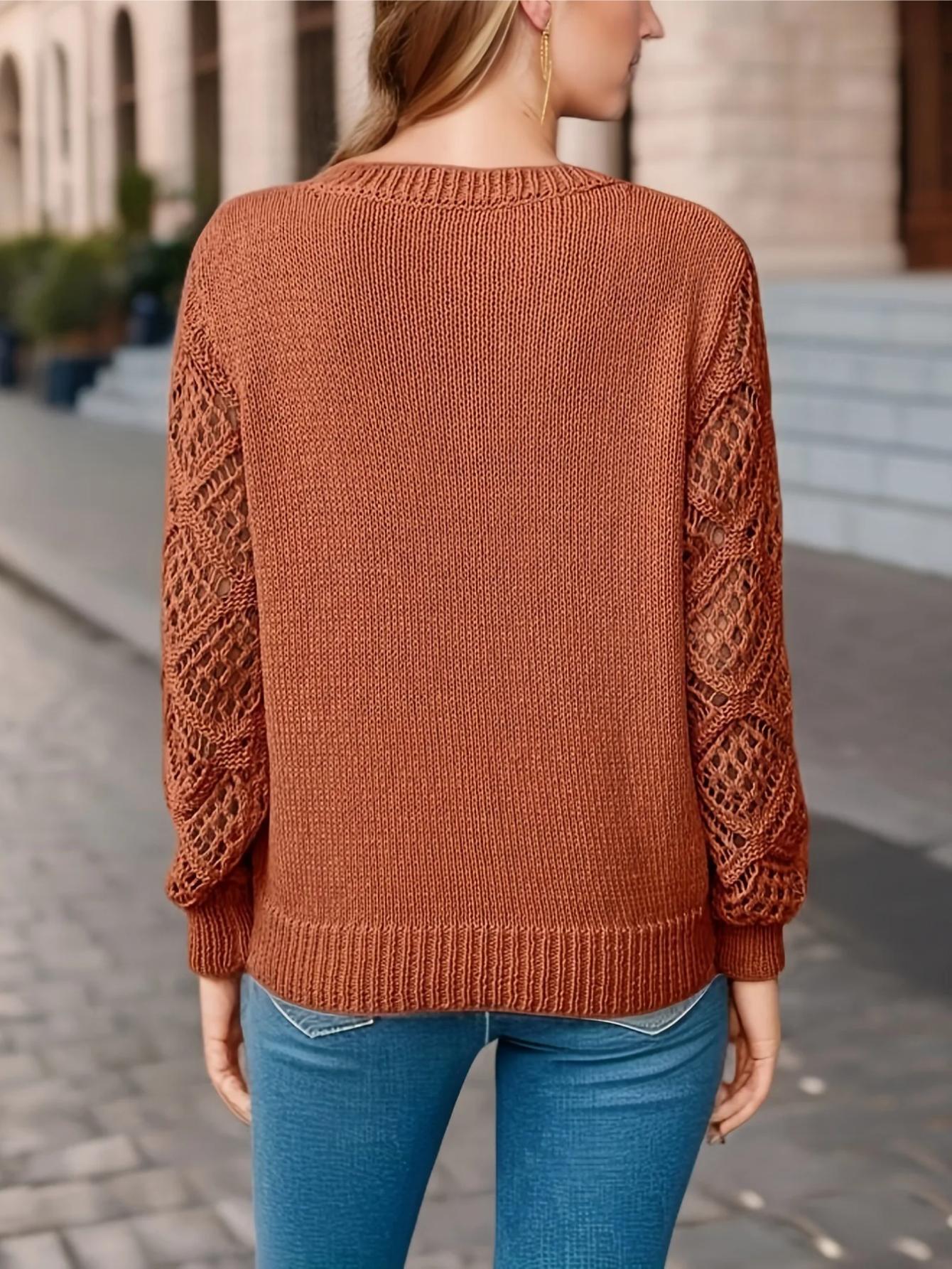 Danny Pull Femme – Léger, Manches Crochetées et Col en V pour un Look Élégant